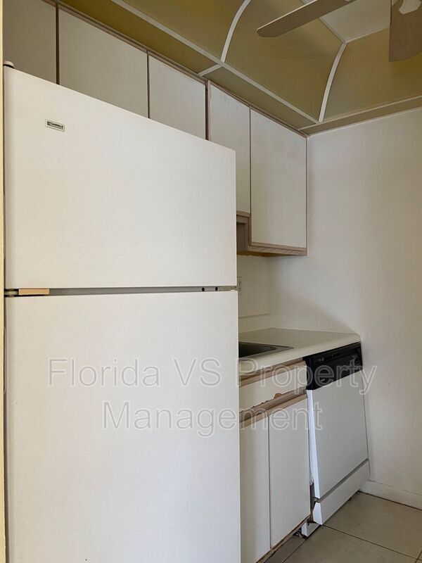 925 W Oak Ridge Rd Unit C, Orlando, FL 32809 Condo for Rent in