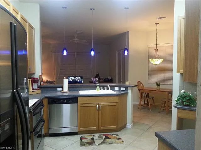 Foto del edificio - 637 Grand Rapids Blvd