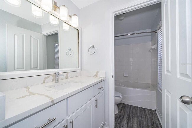 Building Photo - 4251 Fox St