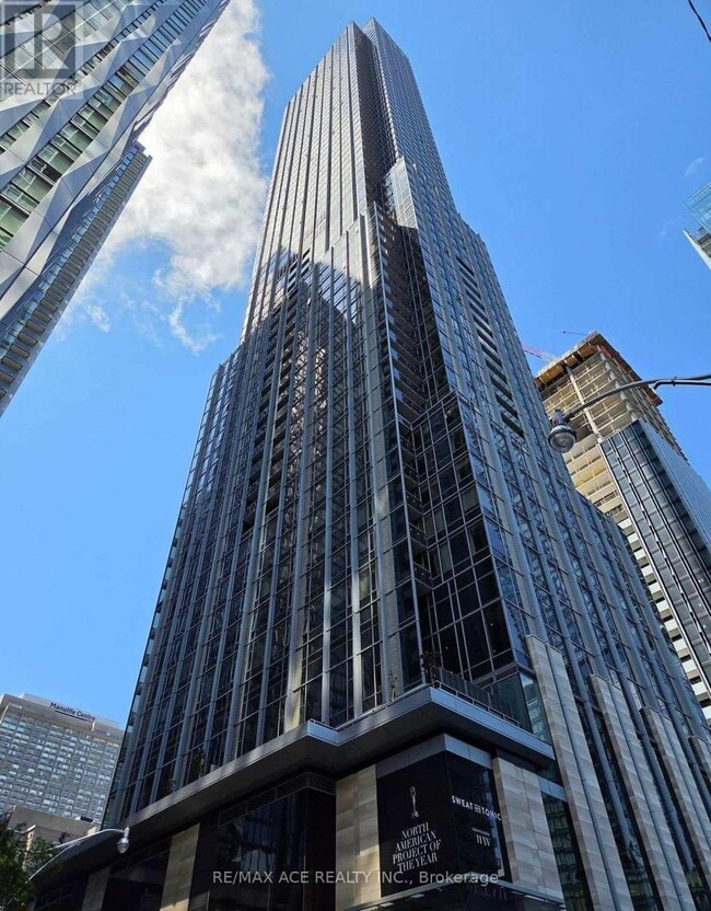 Building Photo - 11 Yorkville Ave