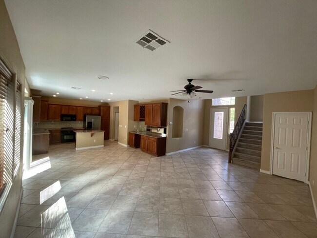 Building Photo - GREAT HOME IN SUMMERLIN!!!!!!!