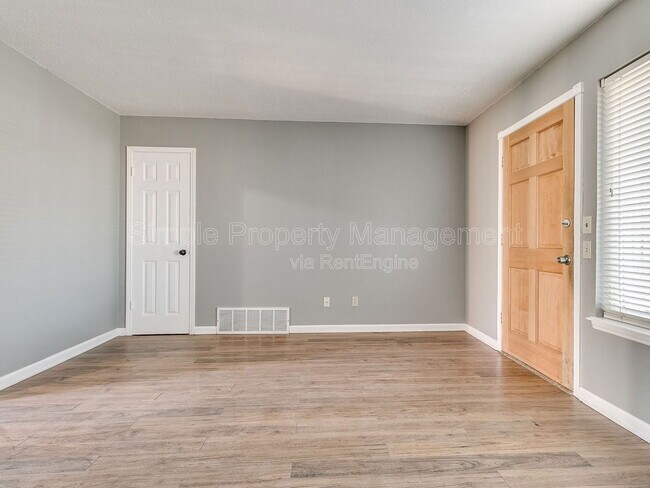 Building Photo - 6744 NW 52nd St