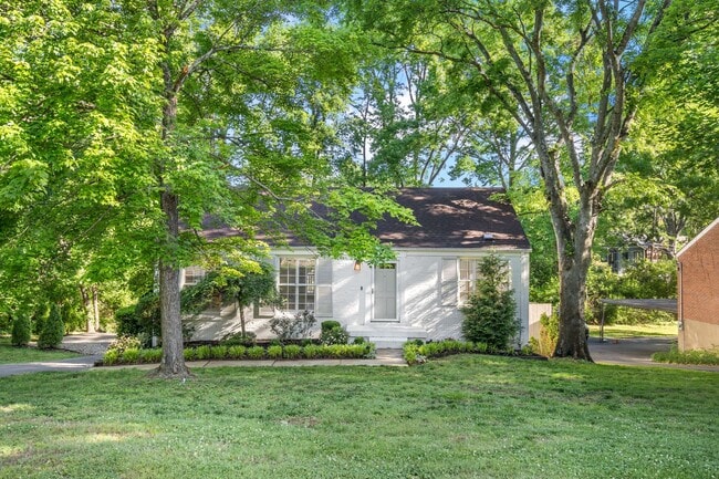 Building Photo - 702 Canebrake Dr