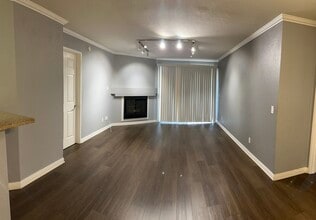 Building Photo - 21450 Burbank Blvd