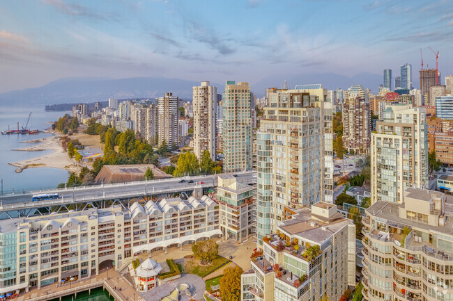 Building Photo - Beach Apartments