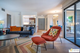 Building Photo - 2094 Normandy Ct