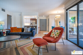 Building Photo - 2094 Normandy Ct