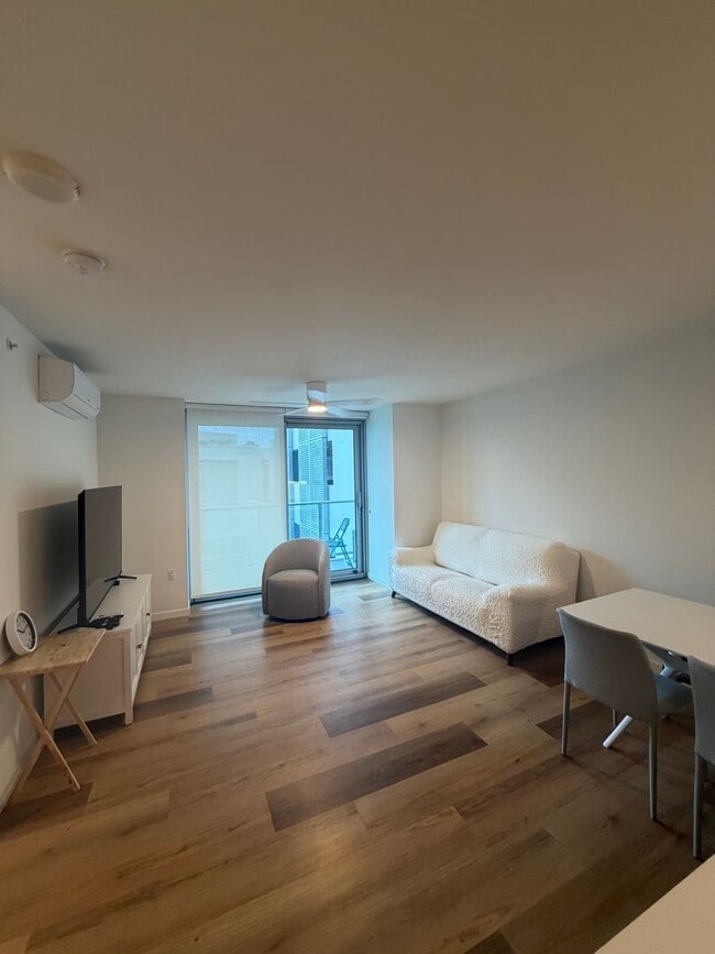 Photo - Ready to Move in Brand New Condo! Fully Furnished! 2 Bed/2 Bath/1 Parking at The Park on Ke‘eaumoku!