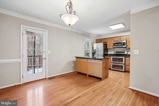 Foto del edificio - 6562 Kelsey Point Cir