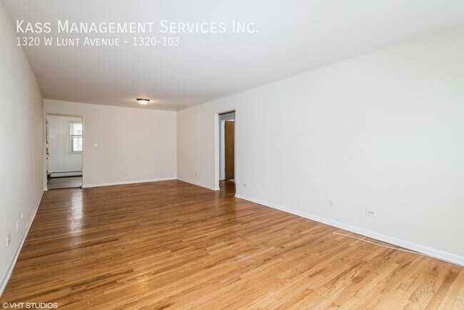 Foto del edificio - Large 2 bed, 2 bath, Heat and Gas Included...