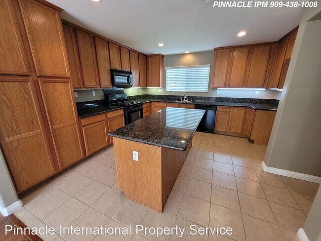 Foto del edificio - 3 br, 2.5 bath House - 1750 E. D Street