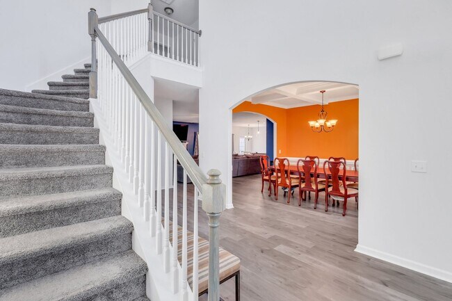 Foto del edificio - AVAILABLE NOVEMBER (PET FRIENDLY)