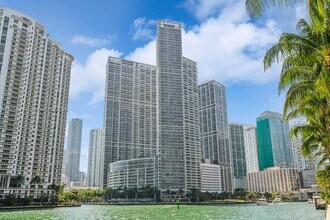 Building Photo - 485 Brickell Ave