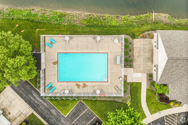 Pool - Bogart Landing
