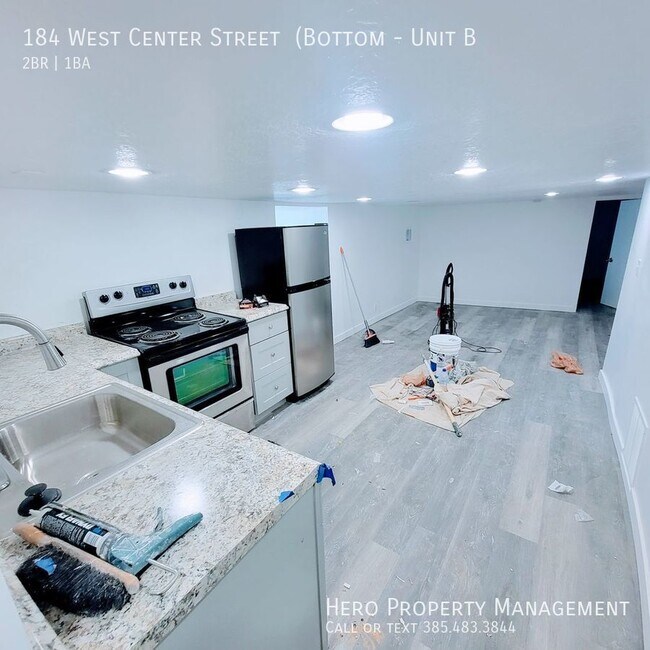 Foto del edificio - 184 W Center St