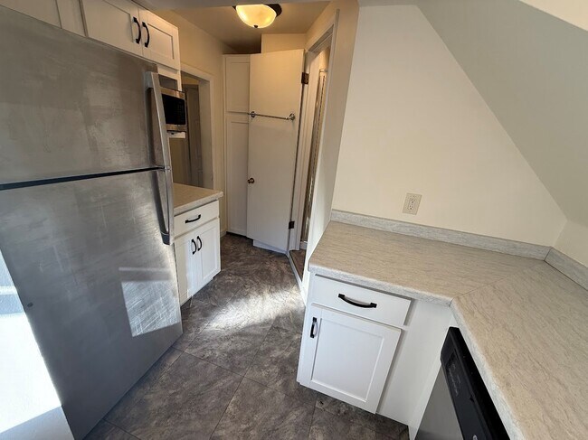 Foto del edificio - 315 N Blair St