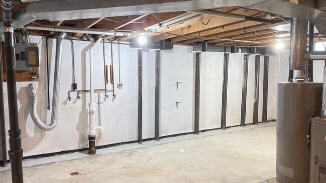 Basement - 1279 Meadow Ln