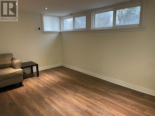 Building Photo - 448 Osiris Dr