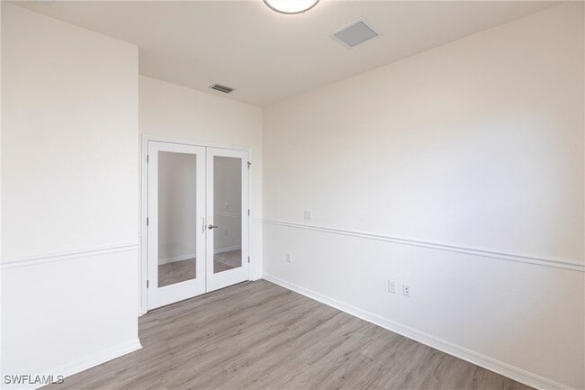 Building Photo - 12763 Fairington Way