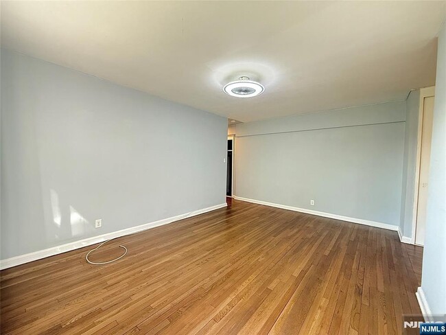 Foto del edificio - 3071 Edwin Ave