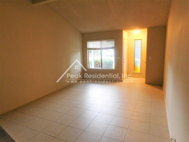 Foto del edificio - 2 br, 2 bath House - 117 Hoxsie Court #B