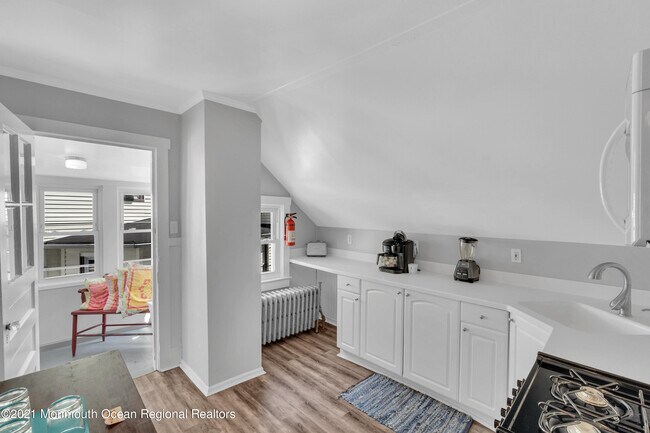 Foto del edificio - 98 Lake Ave