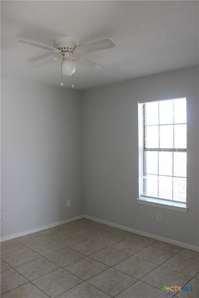 Foto del edificio - 4801 Addie Dr