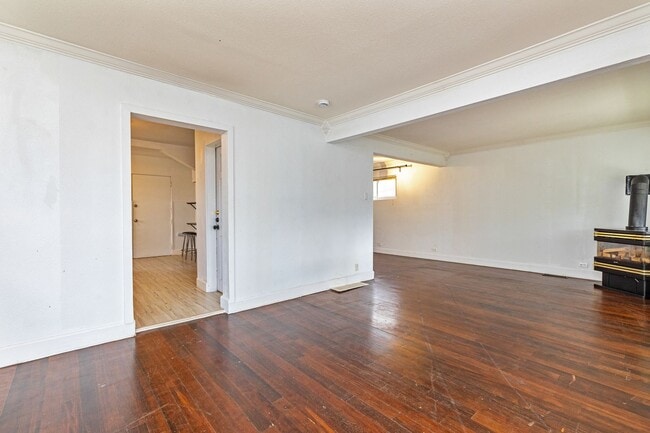 Building Photo - 5155