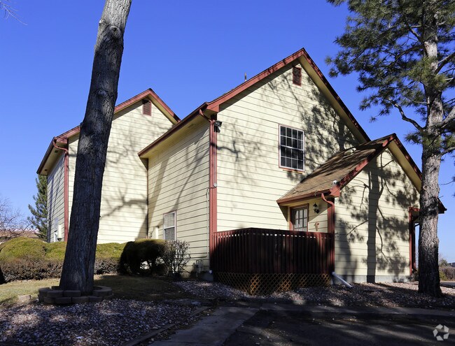 Building Photo - Cricket Townhomes