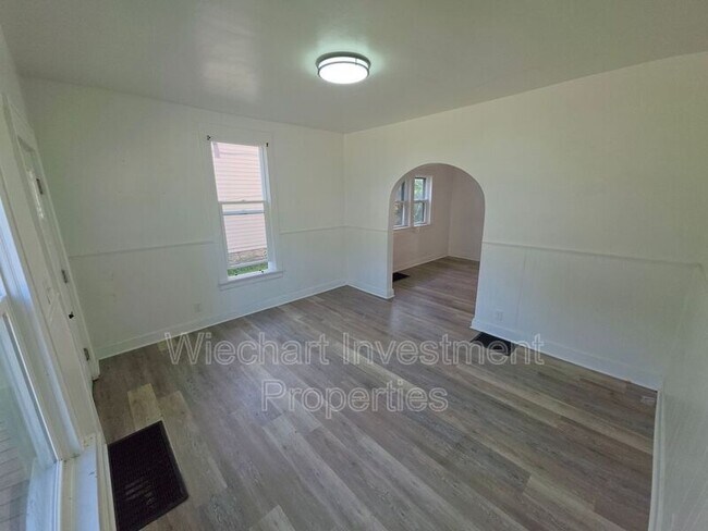 Foto del edificio - 905 W Wayne St
