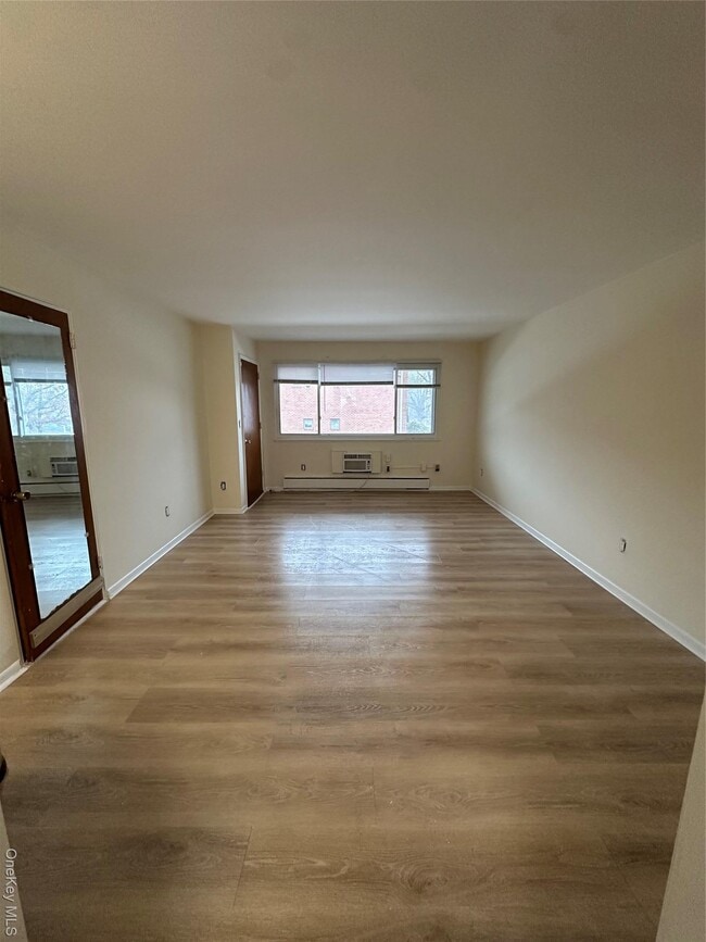 Building Photo - 36 S Middletown Rd