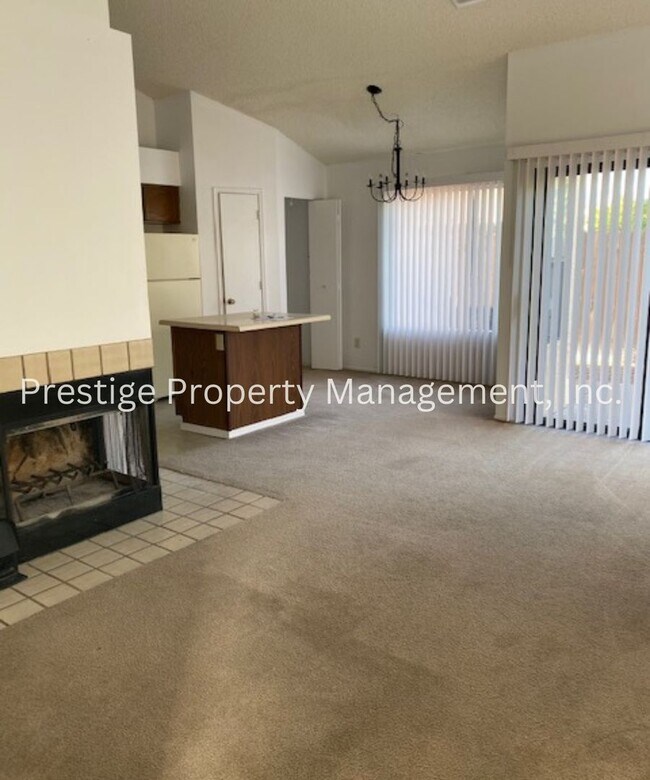 Foto del edificio - Call Now To See This Charming 2BD/1BA