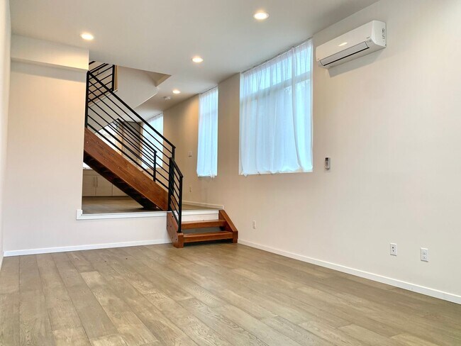Foto del edificio - Great Townhome For Rent