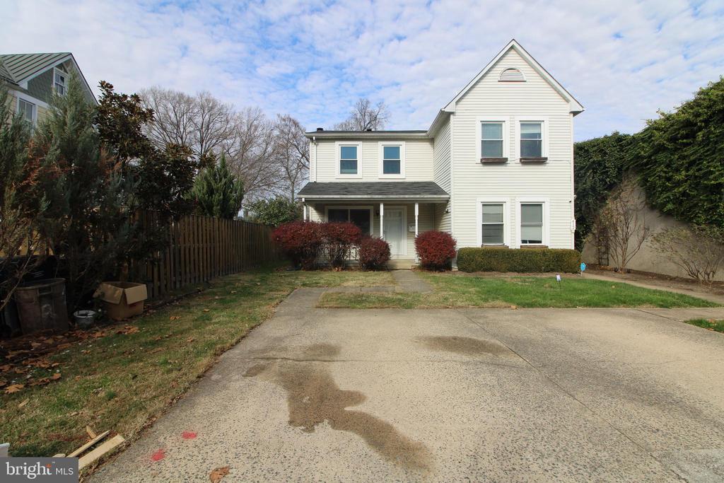 Primary Photo - 410 Clifford Ave