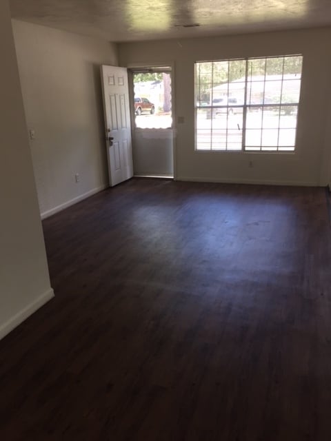 Building Photo - 5640 Cypress Cir