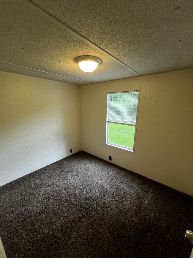 Foto del edificio - 1031 Aaron Ln