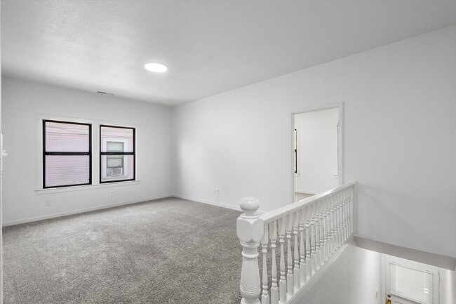 Building Photo - 1336 Park Ave