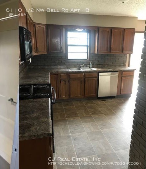 Foto del edificio - 6110 1/2 NW Bell Rd