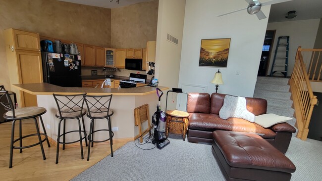 Foto del edificio - 425 Dunridge Ct