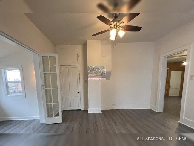 Building Photo - 908 W Cucharras St