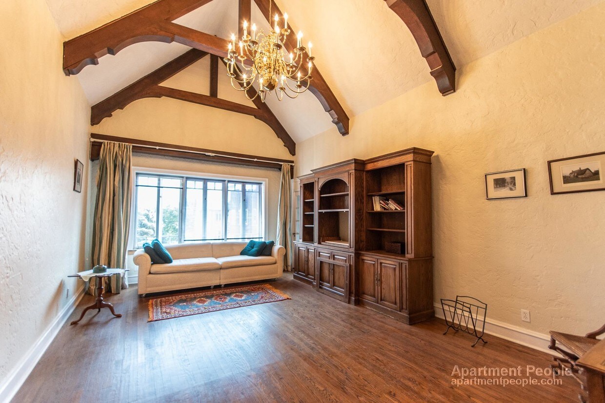 Foto principal - 2472 W Estes Ave