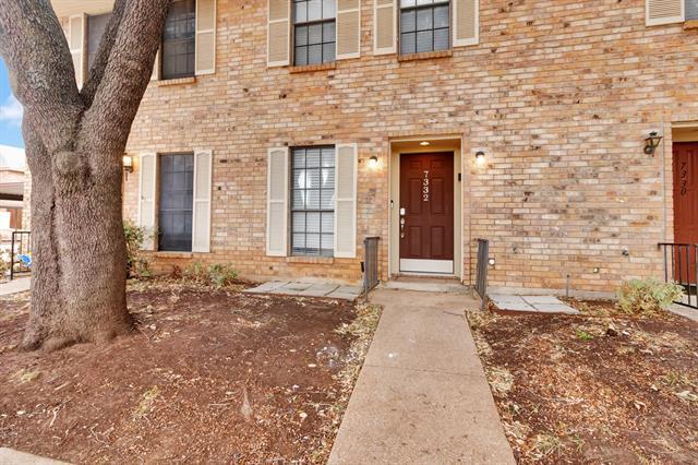 Primary Photo - 7332 Kingswood Cir