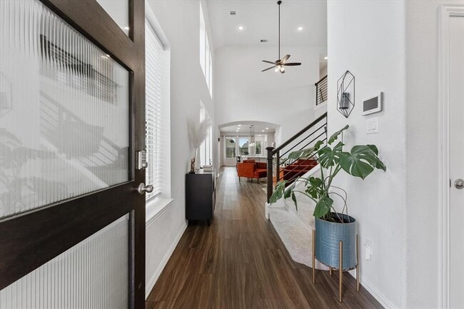 Building Photo - 3727 Handel Dr