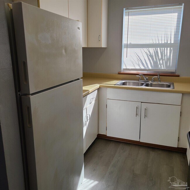 Foto del edificio - 905 N N St