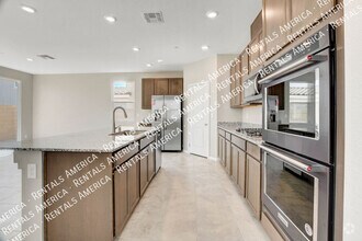 Building Photo - 6820 Calvitero St