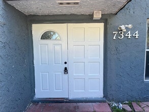 Building Photo - 7344 NW 75th St