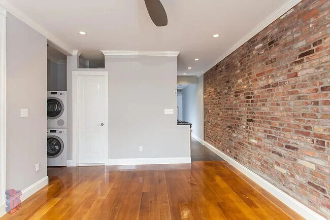 Foto del edificio - 336 East 18th Street