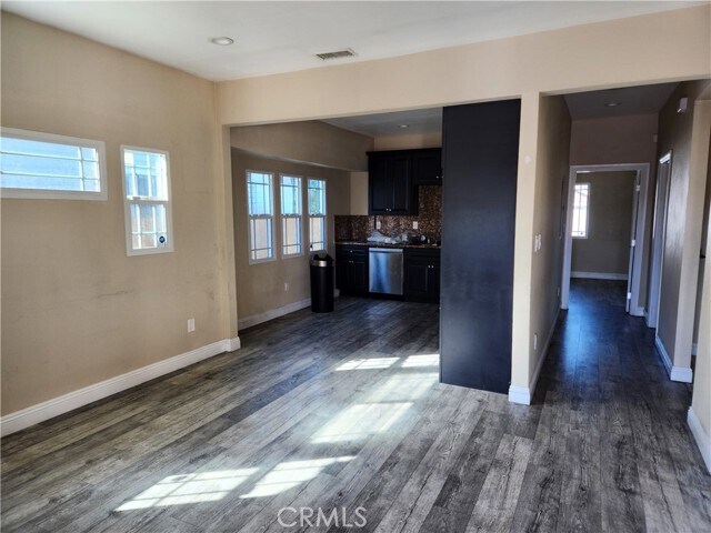 Building Photo - 5883 Wall St