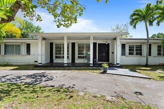 Building Photo - 14645 SW 83rd Pl