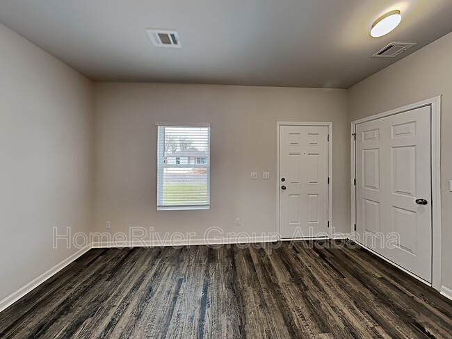 Building Photo - 12668 Waterbury Dr